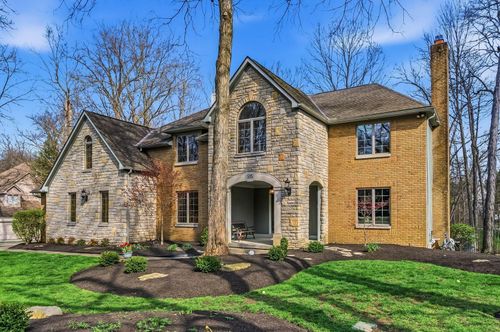 595 Woods Hollow Ln, Powell, OH, 43065-7646 | Card Image