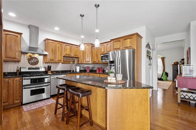 2021 Sterling Dr, House other with 4 bedrooms, 4 bathrooms and 3 parking in Mc Donald PA | Image 12