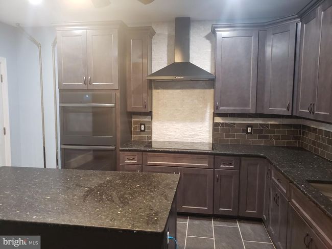 335 W Walnut St, Townhouse with 5 bedrooms, 2 bathrooms and null parking in Kutztown PA | Image 6