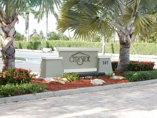 1-990 Millbrae Ct, West Palm Beach, FL, 33401-8472 | Card Image