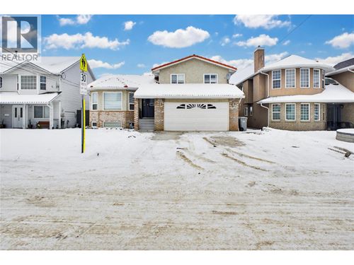 1133 13th St, Kamloops, BC, V2B8K4 | Card Image