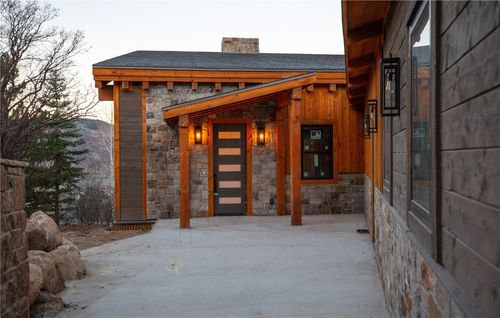 2-202 Sundance Ct, Steamboat Springs, CO, 80487-3058 | Card Image