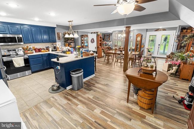 78 Irish Ln, House other with 5 bedrooms, 4 bathrooms and null parking in Martinsburg WV | Image 36