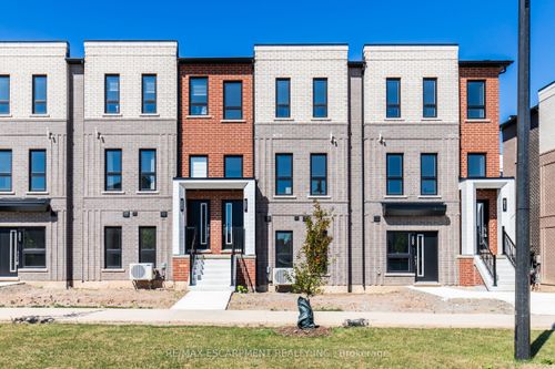 205 Burke St, Waterdown, ON, L8B0T8 | Card Image