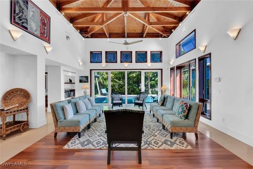 795 18th Ave S, NAPLES, FL, 34102-7540 | Card Image