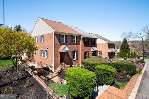 1901 Dorcas Ln, Wilmington, DE, 19806-1163 | Card Image