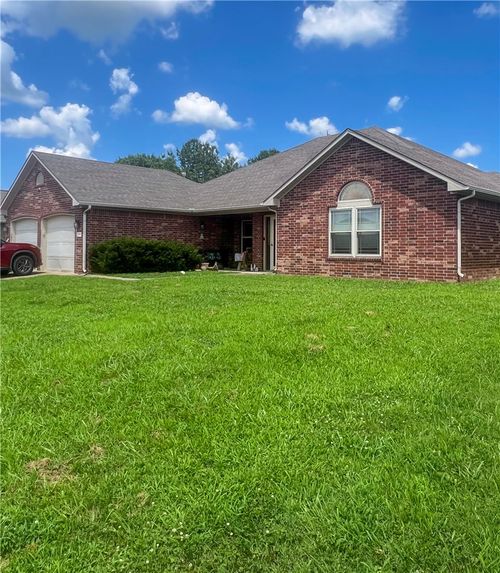 644 White Oak St, Gentry, AR, 72734-9758 | Card Image
