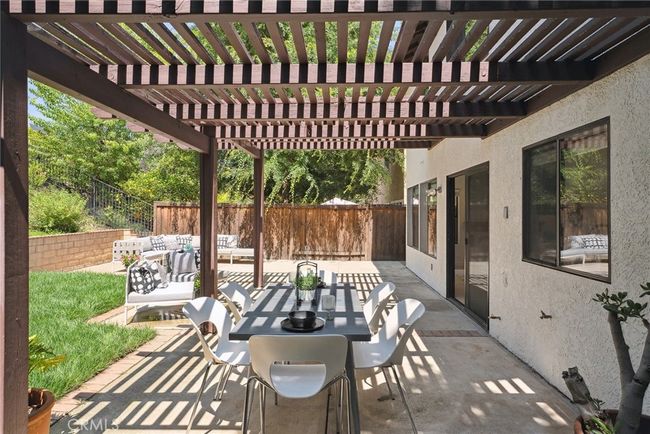 Large entertaining space | Image 37