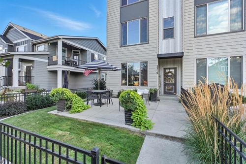 2319 W Bridge Ave, Spokane, WA, 99201-1624 | Card Image