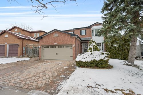 1608 Dellbrook Ave, Pickering, ON, L1X2M7 | Card Image