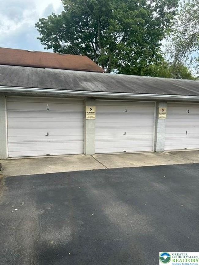 57 E Raspberry St, House other with 2 bedrooms, 2 bathrooms and null parking in BETHLEHEM PA | Image 5