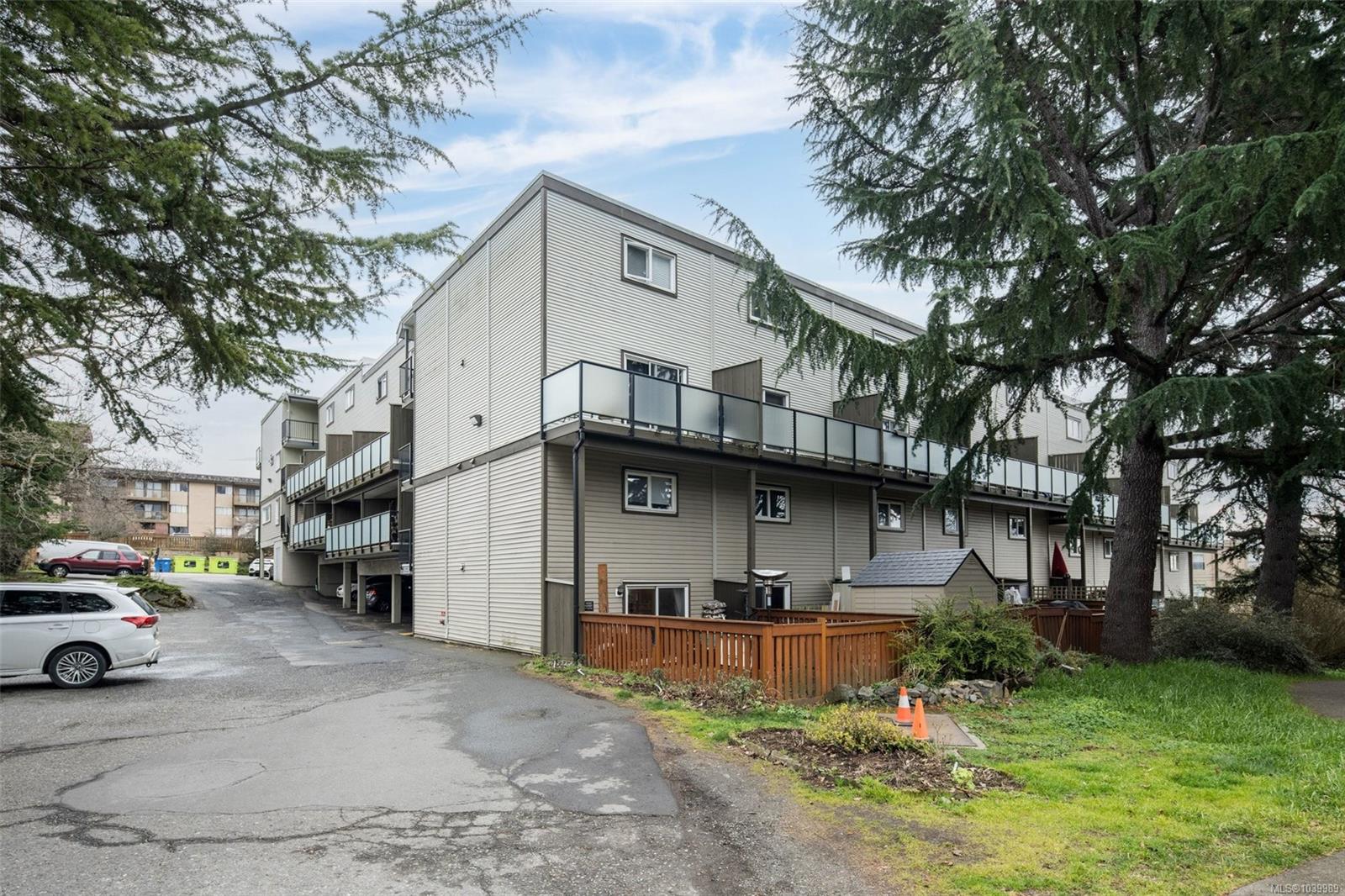 Residential in Saanich 4