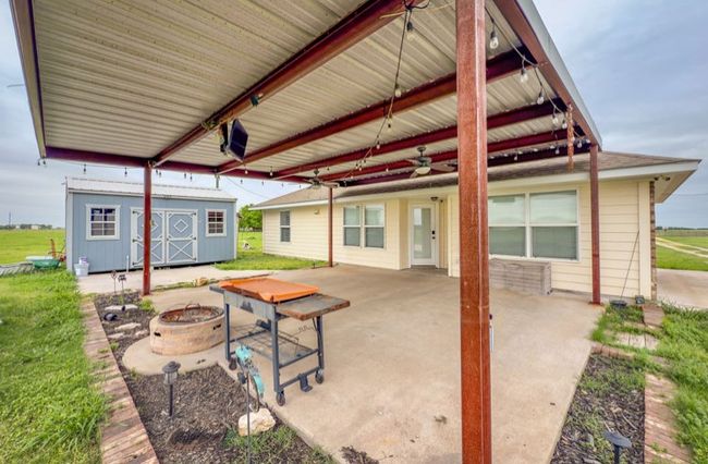 592 S Baese Rd, House other with 3 bedrooms, 2 bathrooms and null parking in Elm Mott TX | Image 27