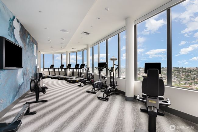 Amazing views while working out at the fitness center on the 41st (top) Floor. | Image 20
