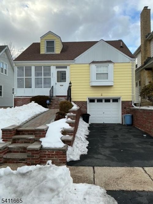 950 Carteret Ave, Union, NJ, 07083-7507 | Card Image