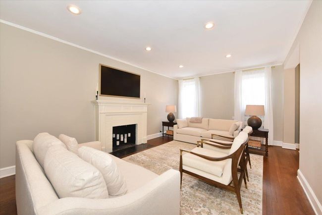 APT-6D - 8 Barstow Rd, Home with 1 bedrooms, 1 bathrooms and null parking in Great Neck NY | Image 10