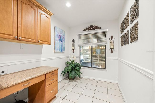 Flex Space / Breakfast Nook | Image 11