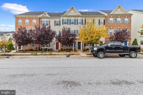 7035 Southmoor St, HANOVER, MD, 21076-2121 | Card Image