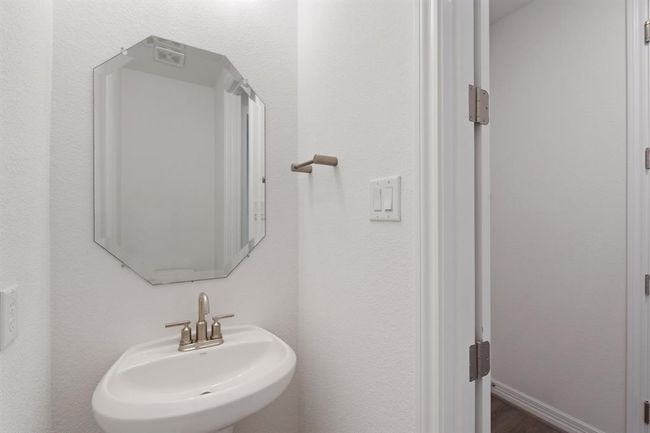 Note: Sample product photo. Actual exterior and interior selections may vary by homesite. Photo may be virtually staged | Image 7