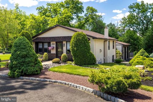 1790 Twining Rd, WILLOW GROVE, PA, 19090-3732 | Card Image