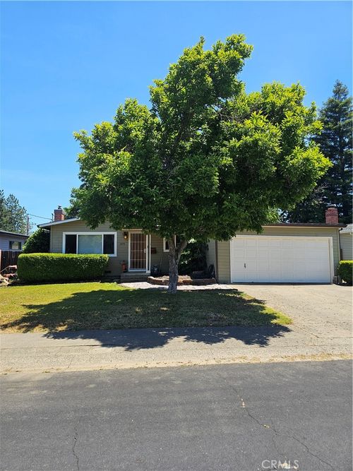 1371 Yokayo Dr, Ukiah, CA, 95482-6534 | Card Image