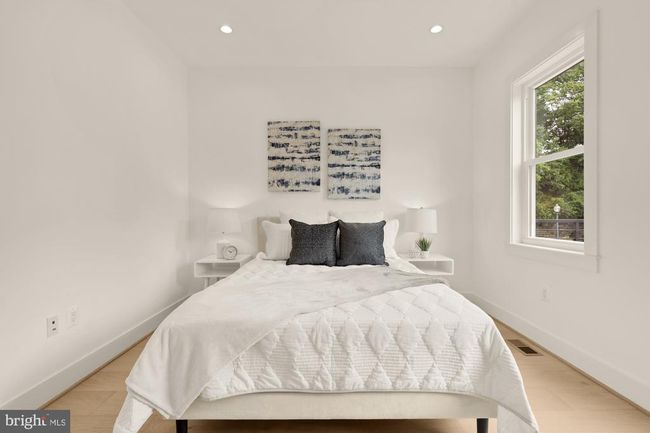 2035 N Capitol St Ne, Townhouse with 4 bedrooms, 4 bathrooms and null parking in WASHINGTON DC | Image 28