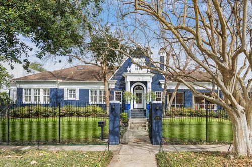 1206 Hyde Park Blvd, Houston, TX, 77006-1208 | Card Image
