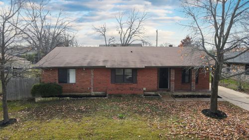 806 E Vista Dr, Garland, TX, 75041-3213 | Card Image