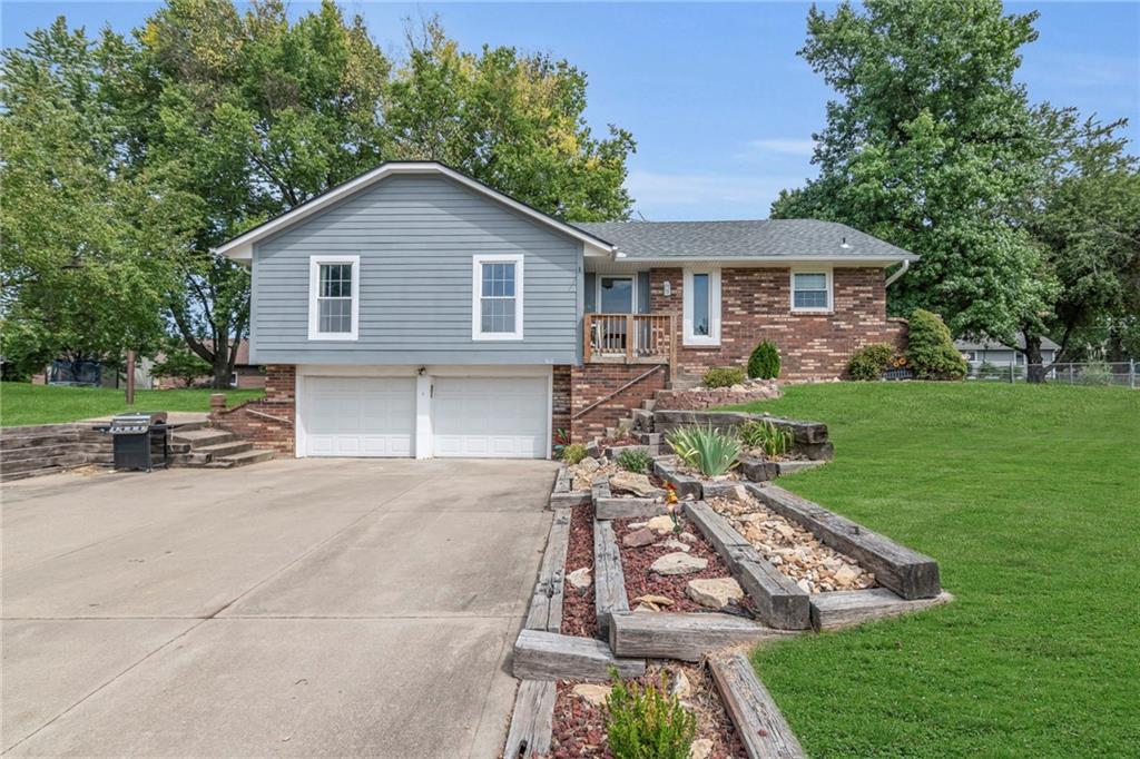 Goodrich Dr, Richmond, MO 64085