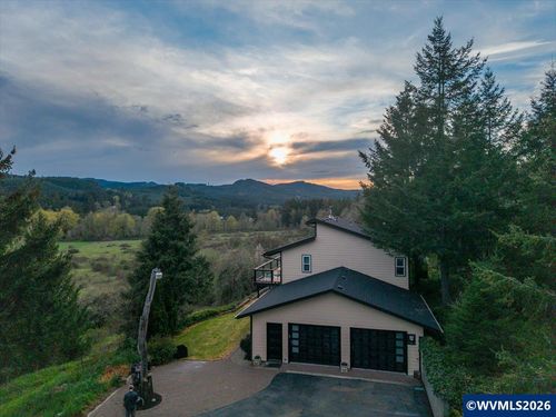 18390 Bridgeport Rd, Dallas, OR, 97338 | Card Image