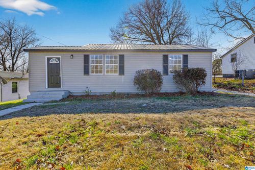 428 Oak Ln, Anniston, AL, 36206-1973 | Card Image