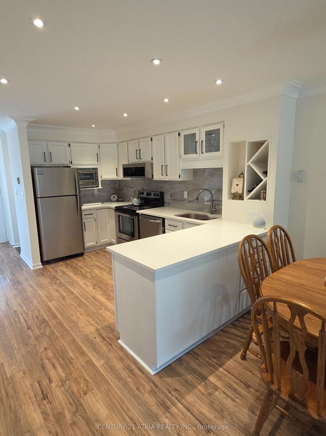 24 - 4 Paradise Blvd, Condo with 2 bedrooms, 2 bathrooms and 1 parking in Brechin ON | Image 4