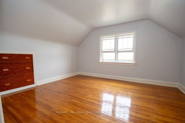 2449 Lansdowne St W, House other with 3 bedrooms, 1 bathrooms and 6 parking in Cavan Monaghan ON | Image 24