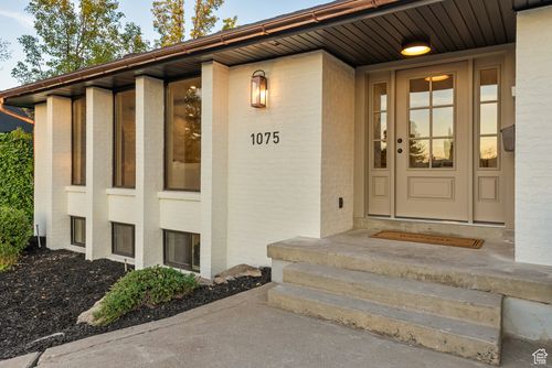 1075 S Alton Way, Salt Lake City, UT, 84108-2068 | Card Image