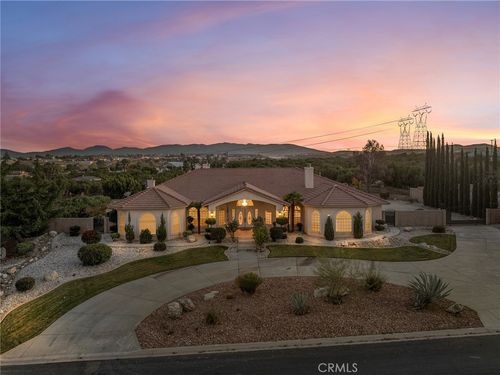 11385 Oak Ridge Dr, Oak Hills, CA, 92344-9020 | Card Image