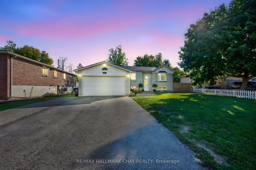 37 Mccarthy Cres, Angus, ON, L0M1B3 | Card Image