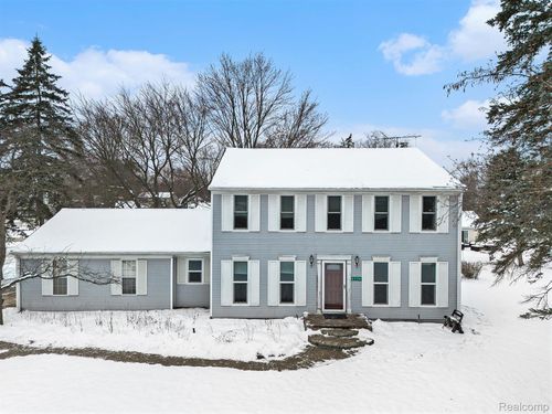 2770 Gemini Dr, Lake Orion, MI, 48360-1718 | Card Image