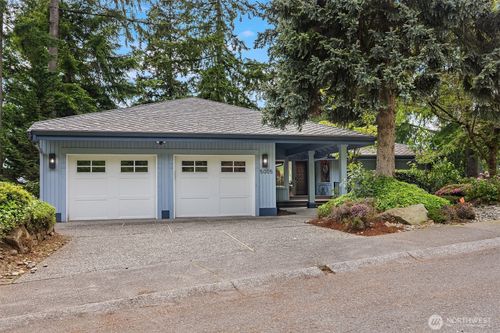 5005 136th Place Se, Bellevue, WA, 98006 | Card Image