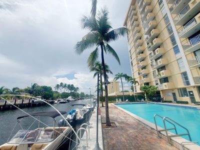 1414 - 2350 Ne 135th St, Condo with 1 bedrooms, 1 bathrooms and null parking in North Miami FL | Image 1