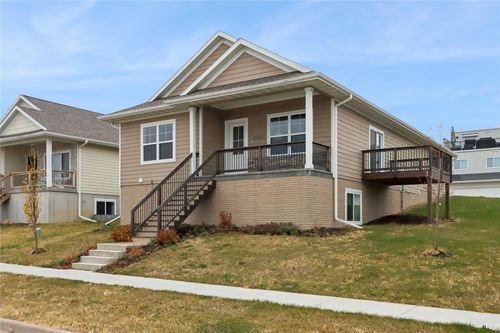 4006 Unbridled Ave, Iowa City, IA, 52240-8047 | Card Image