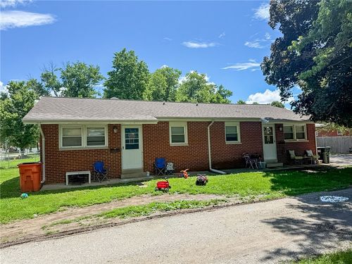 844 C Street, Charleston, IL, 61920 | Card Image