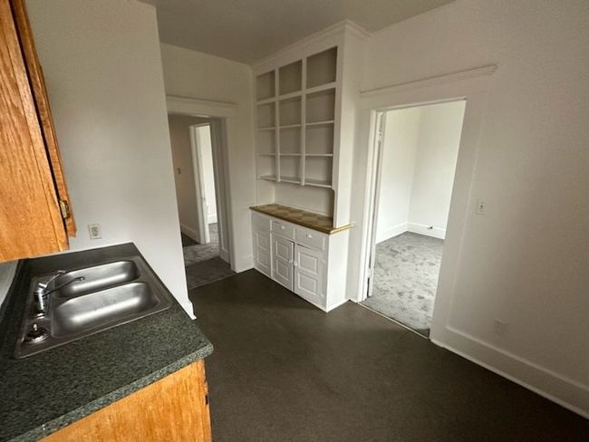 121 Sturtevant St, Home with 0 bedrooms, 4 bathrooms and null parking in Highland Park MI | Image 4