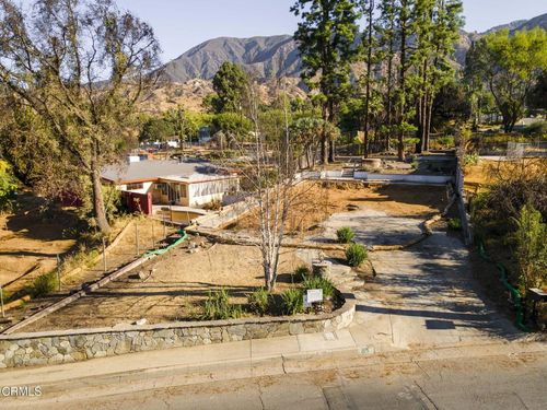 63 W Loma Alta Dr, Altadena, CA, 91001-3930 | Card Image