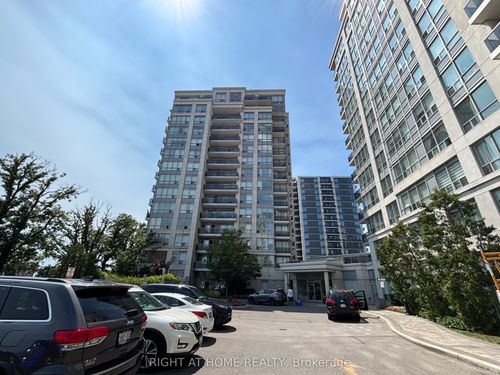 105-105 Disera Dr, Thornhill, ON, L4J | Card Image