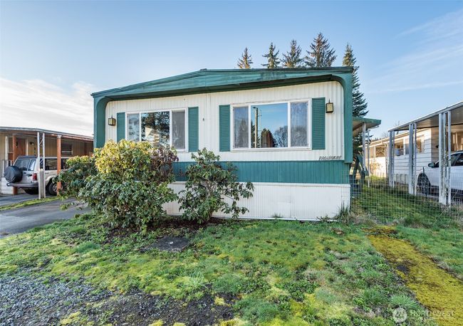 front yard curb appeal | Image 32