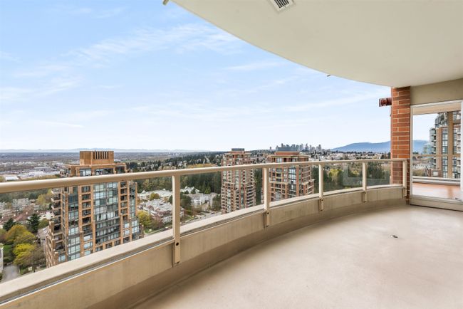 2501 - 6838 Station Hill Drive, Condo with 2 bedrooms, 2 bathrooms and 1 parking in Burnaby BC | Image 29
