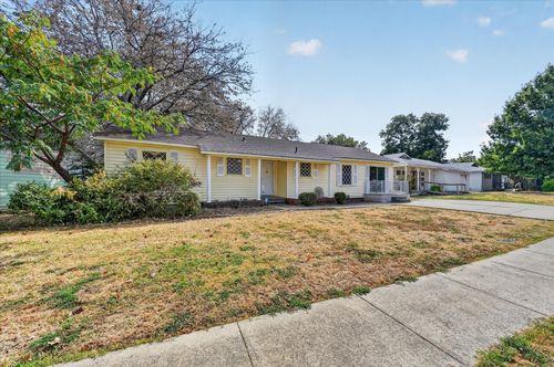 5008 Monna St, Haltom City, TX, 76117-3147 | Card Image