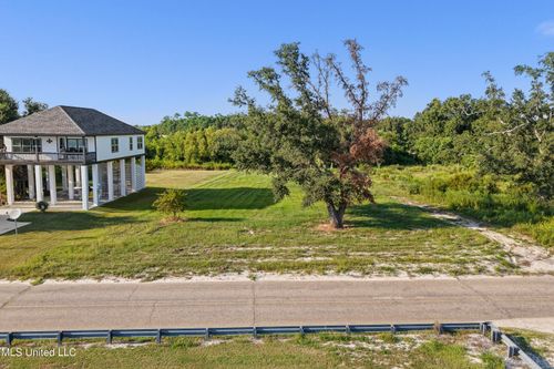 1306 E Beach Blvd, Pass Christian, MS, 39571 | Card Image