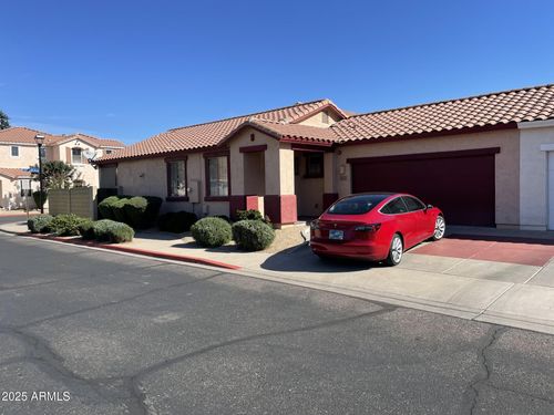 965 S Heritage Dr, Gilbert, AZ, 85296-8388 | Card Image