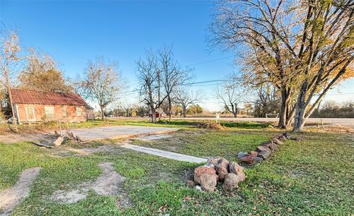 200 Sanford St, Rockdale, TX, 76567-3026 | Card Image